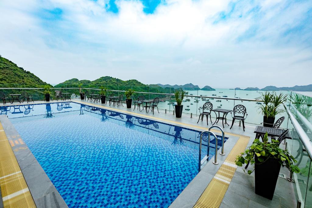 Cat Ba Paradise Hotel, Hai Phong – Updated 2023 Prices